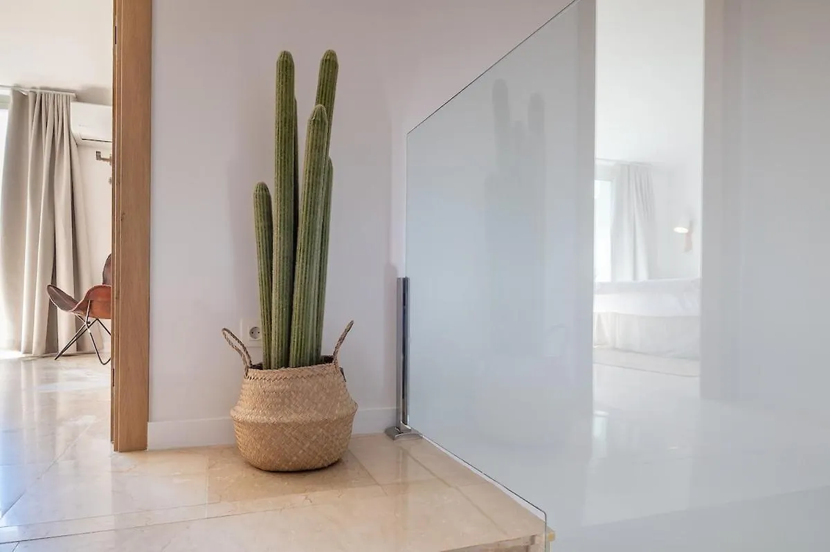 New Modern Townhouse In Marbellaアパートメント