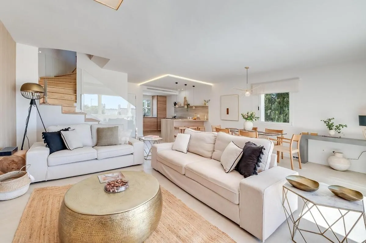 شقة New Modern Townhouse In ماربيا