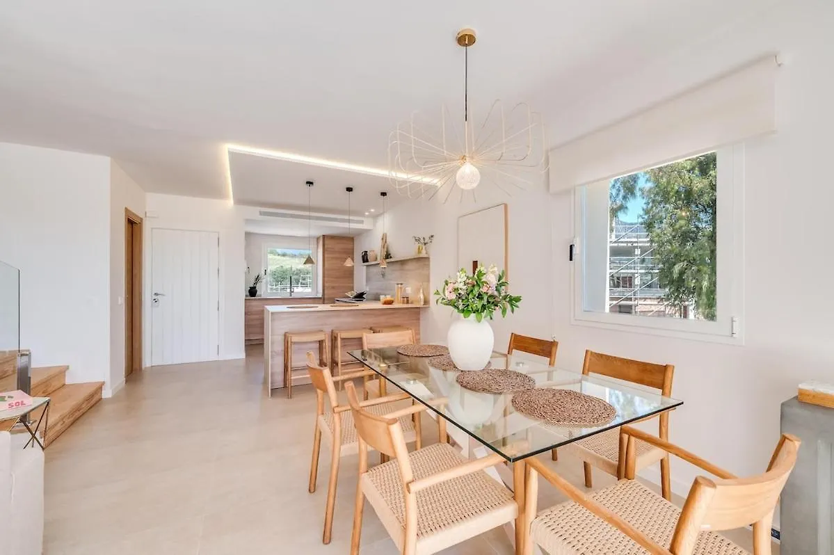 Apartamento New Modern Townhouse In Marbella