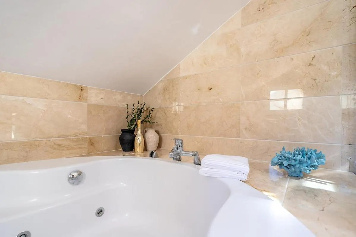 Apartamento New Modern Townhouse In Marbella