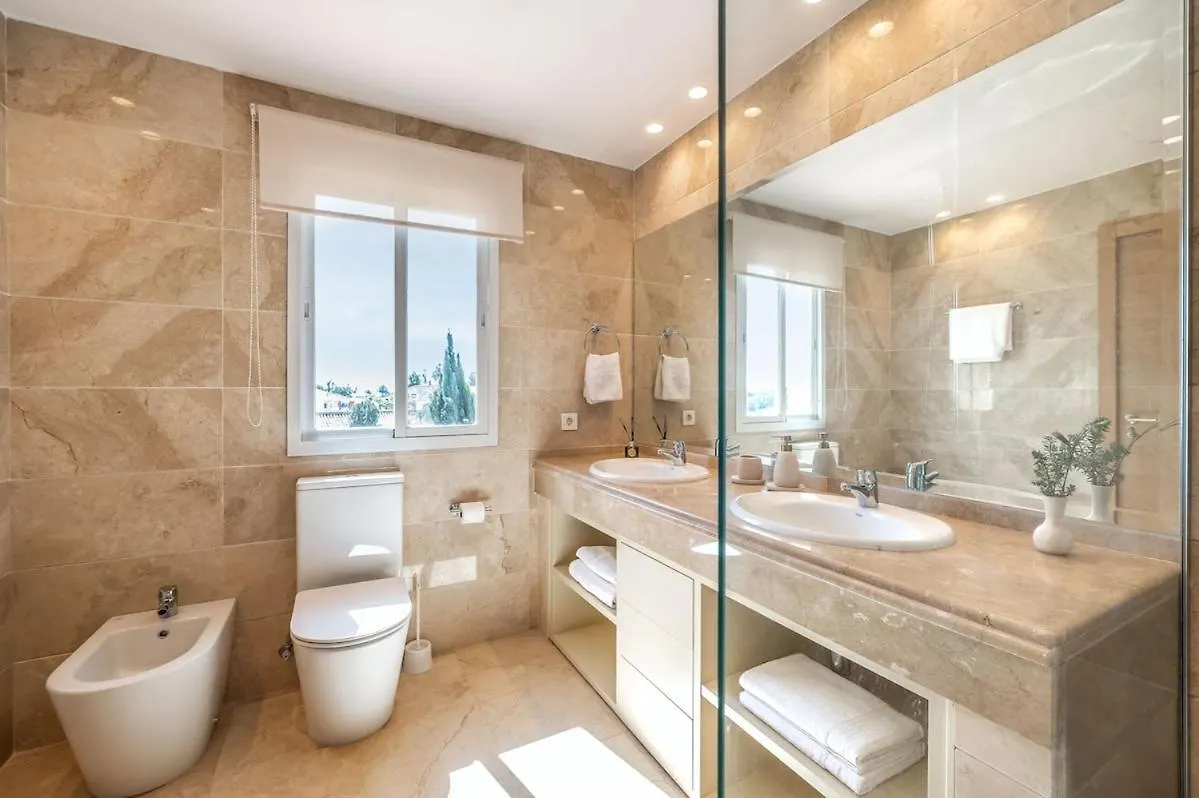 Apartamento New Modern Townhouse In Marbella